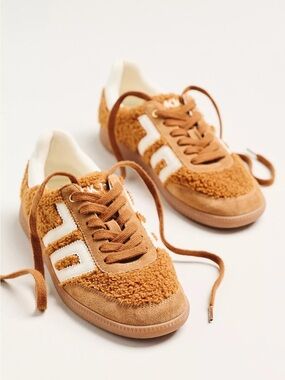 Anthropologie Teddy Back 70 Sneaker